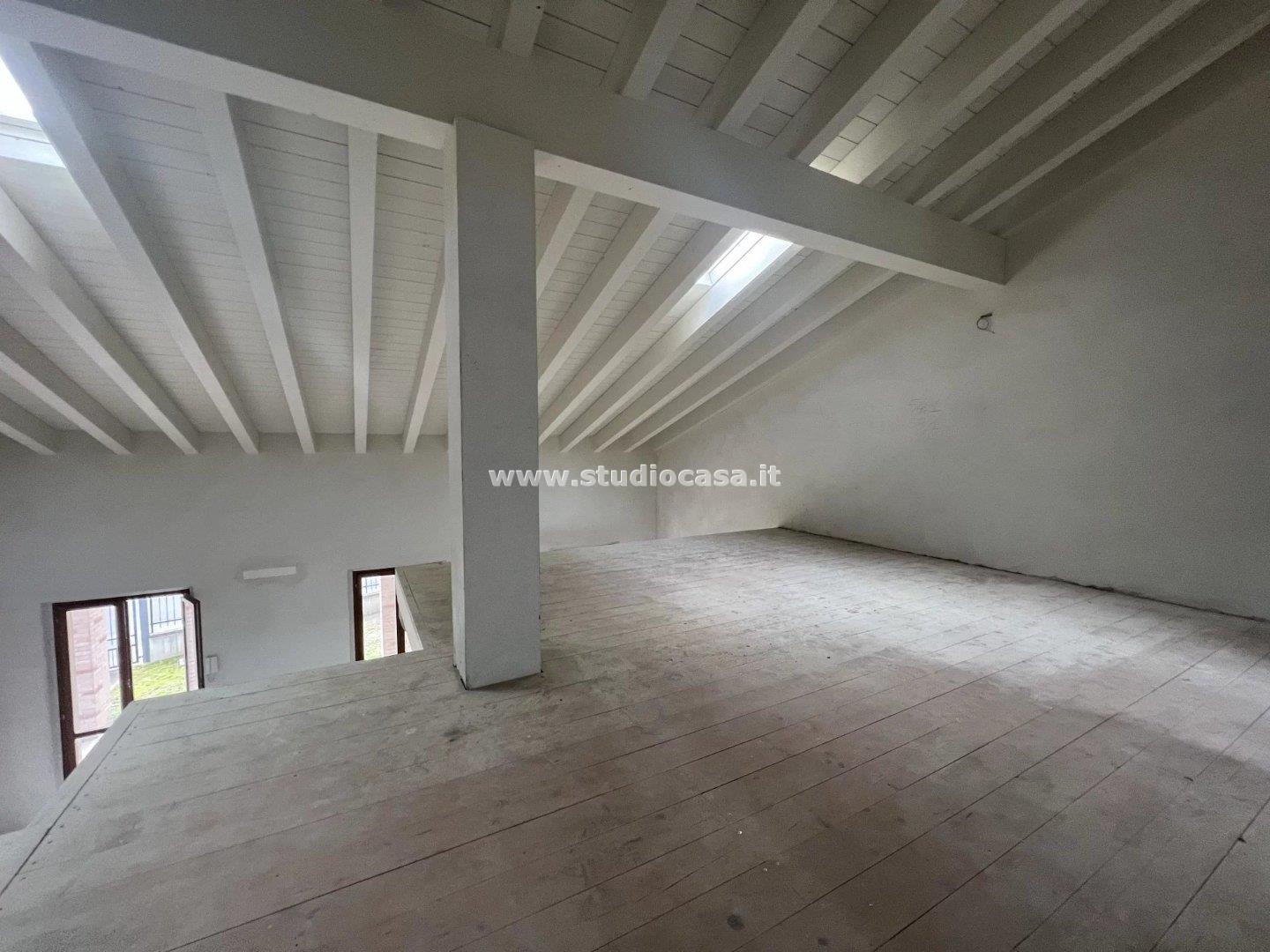 Villa a schiera di testa in vendita a Fiesco