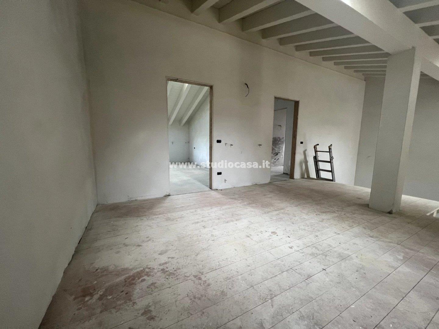 Villa a schiera di testa in vendita a Fiesco