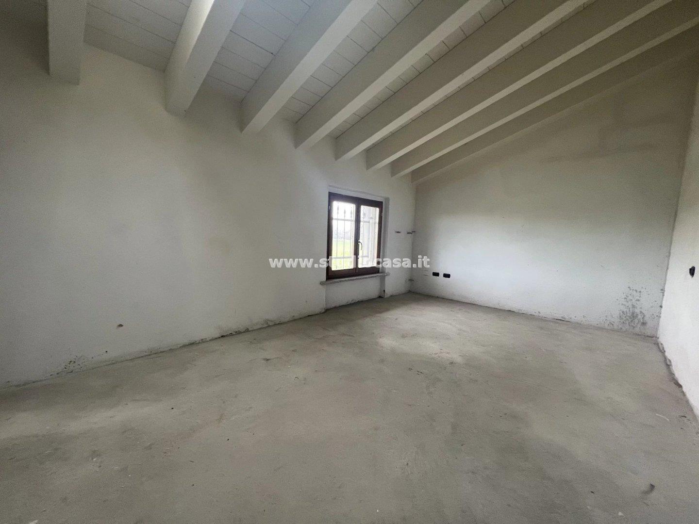 Villa a schiera di testa in vendita a Fiesco