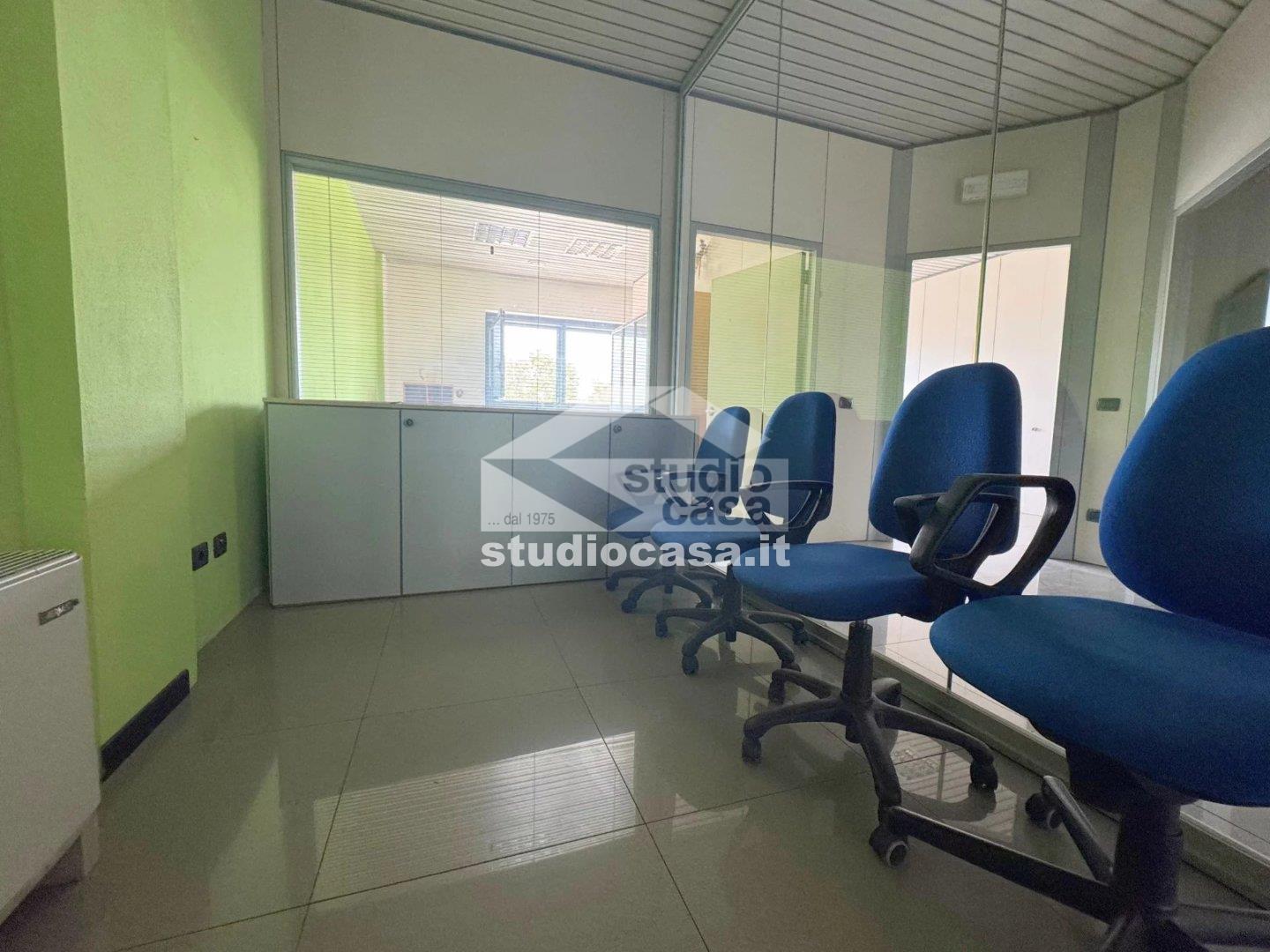 Ufficio in vendita a Crema