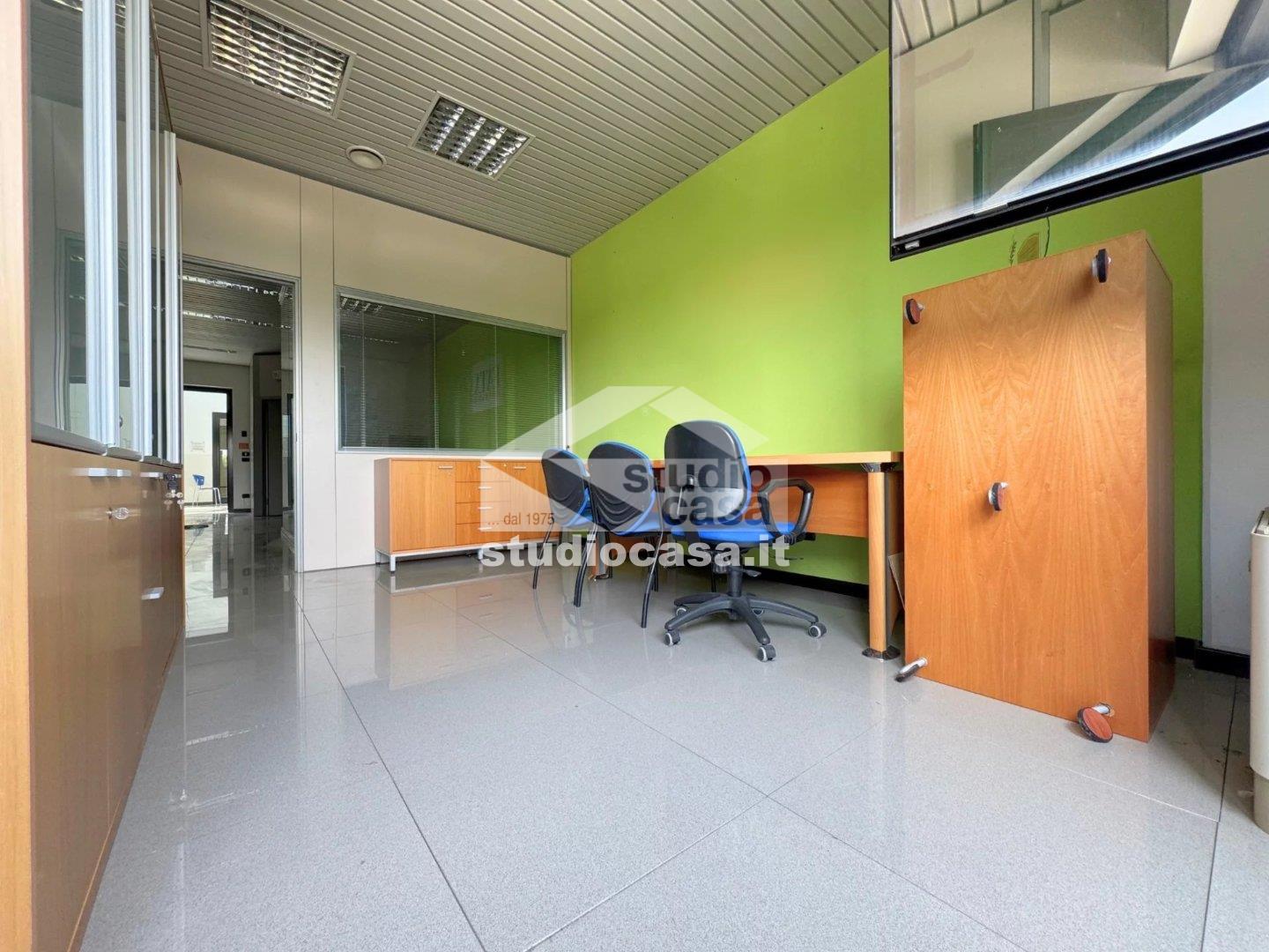 Ufficio in vendita a Crema