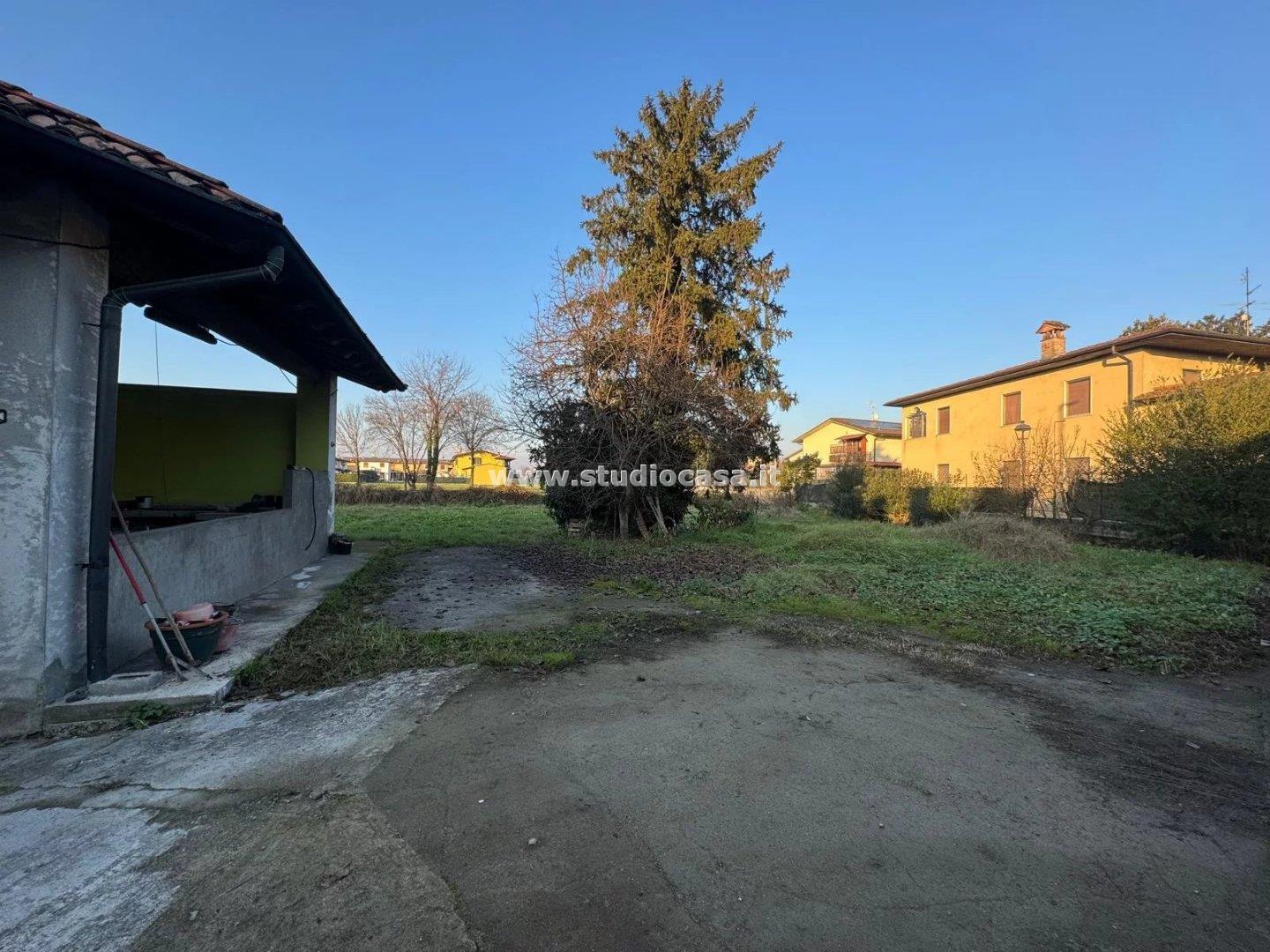 Cascina in vendita a Camisano