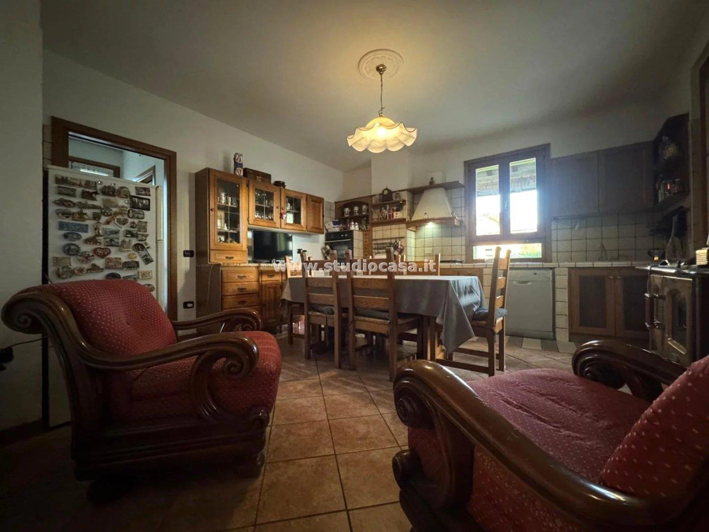Cascina in vendita a Camisano