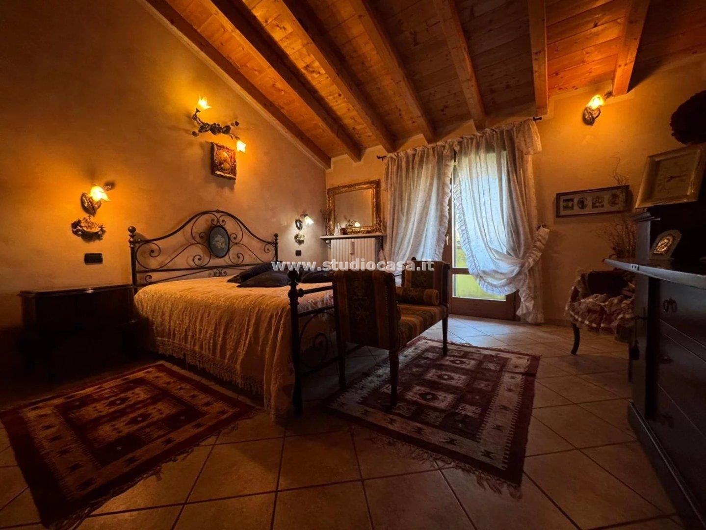 Cascina in vendita a Camisano