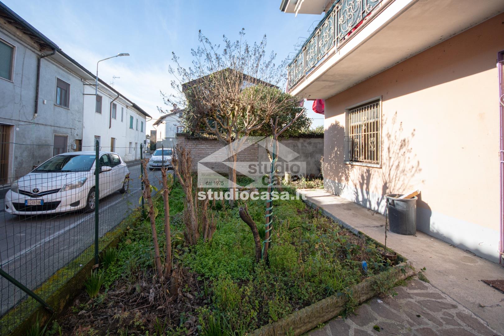 Appartamento in vendita a Izano