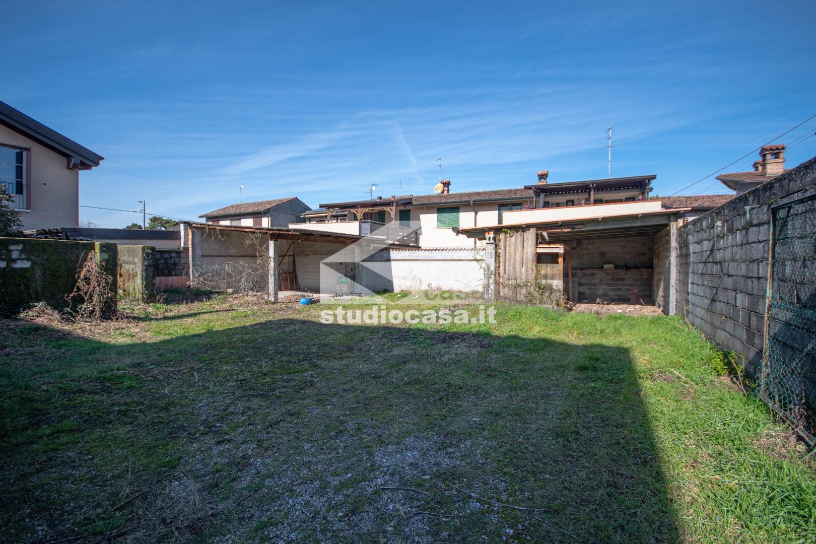 Appartamento in vendita a Izano