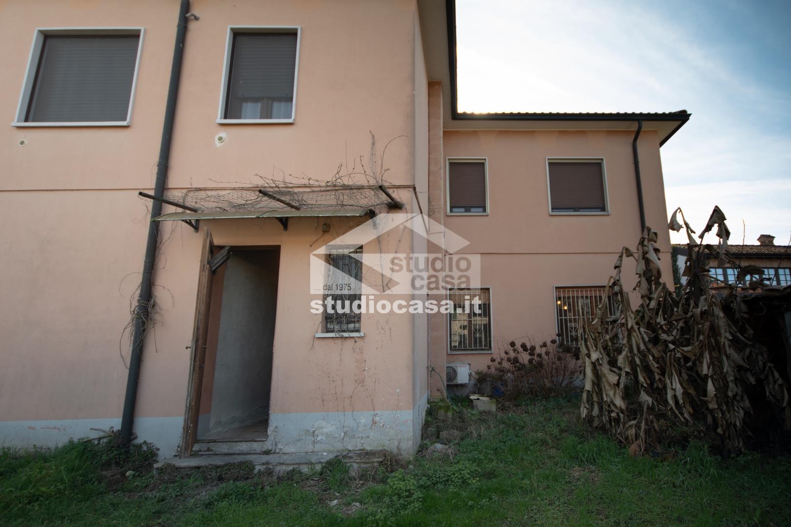 Appartamento in vendita a Izano