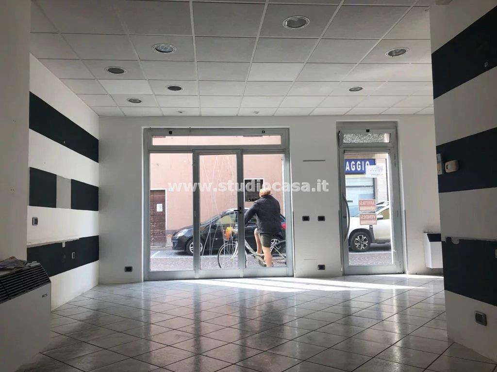 Negozio in affitto a Offanengo
