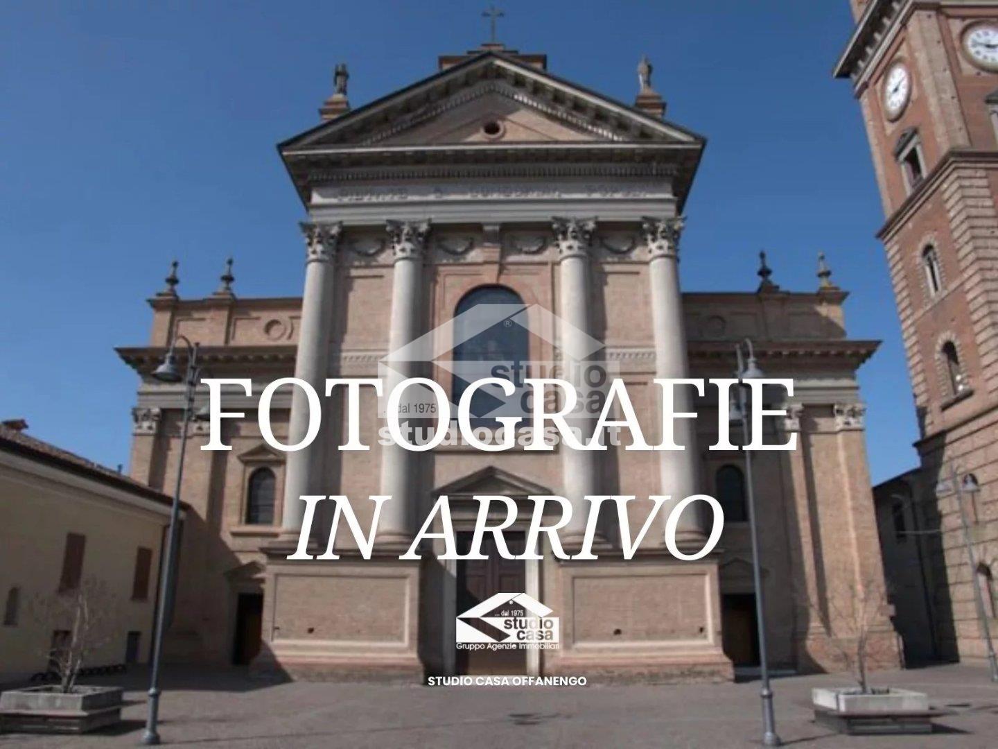 Stabile in vendita a Cumignano sul Naviglio