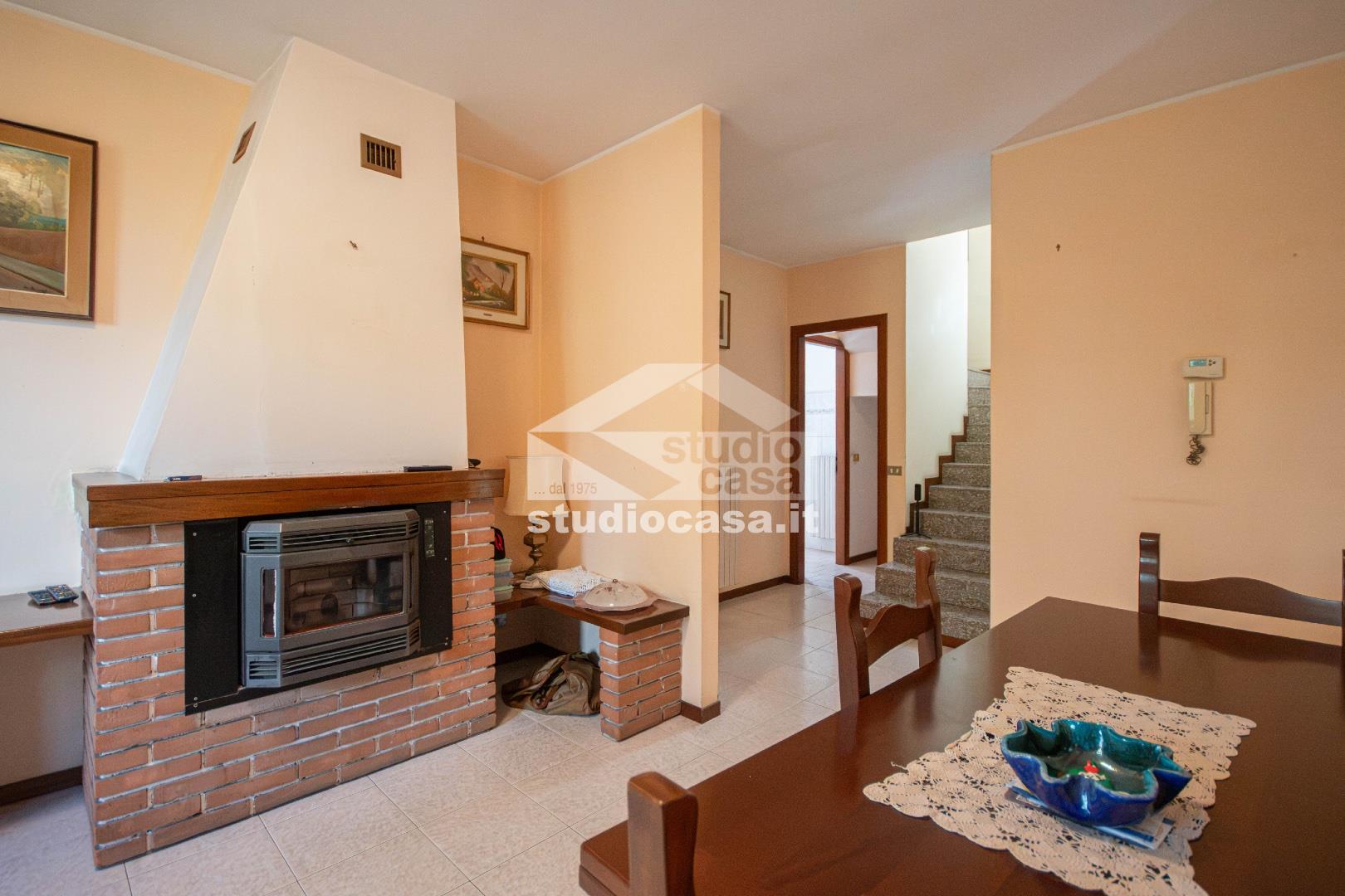 Villa Bifamiliare in vendita a Trigolo