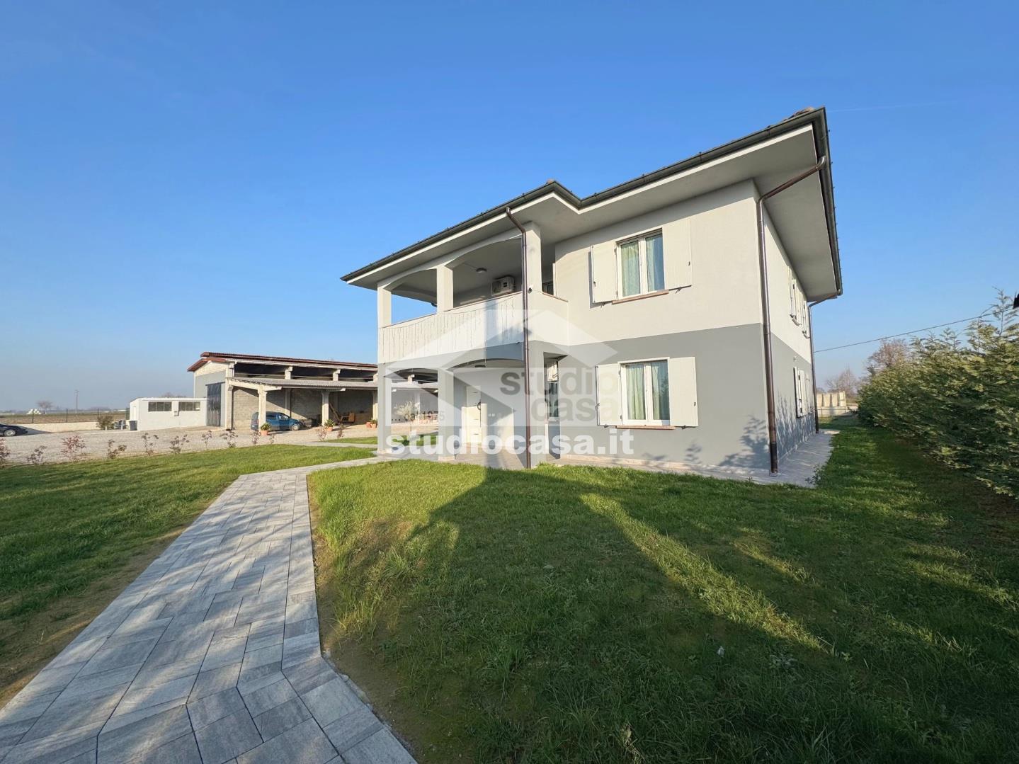 Villa Unifamiliare in vendita a Castelleone