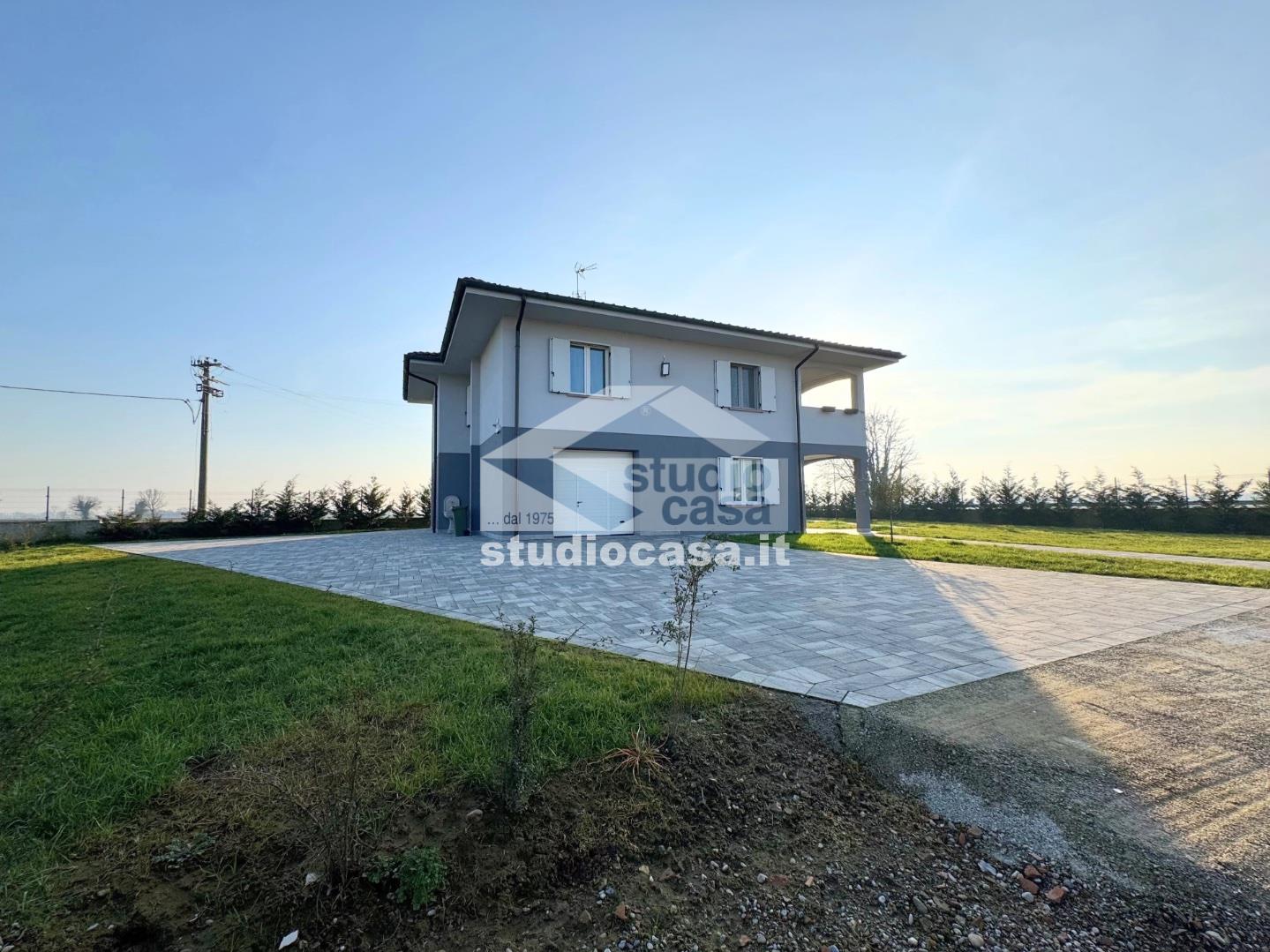 Villa Unifamiliare in vendita a Castelleone