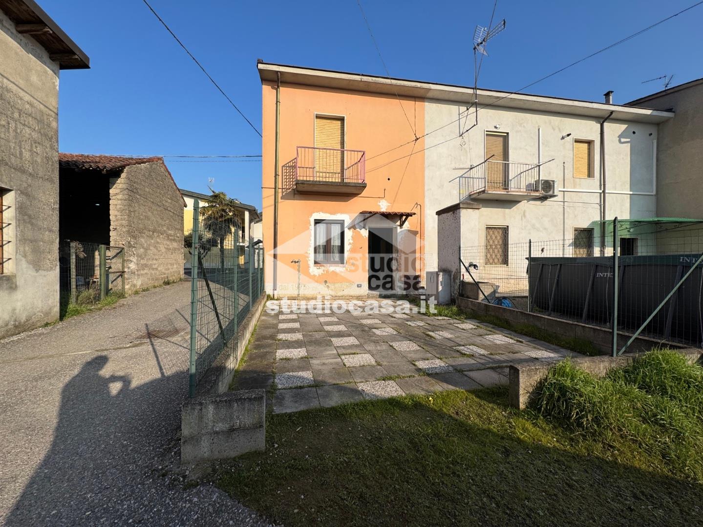 Casa Unifamiliare in vendita a Genivolta