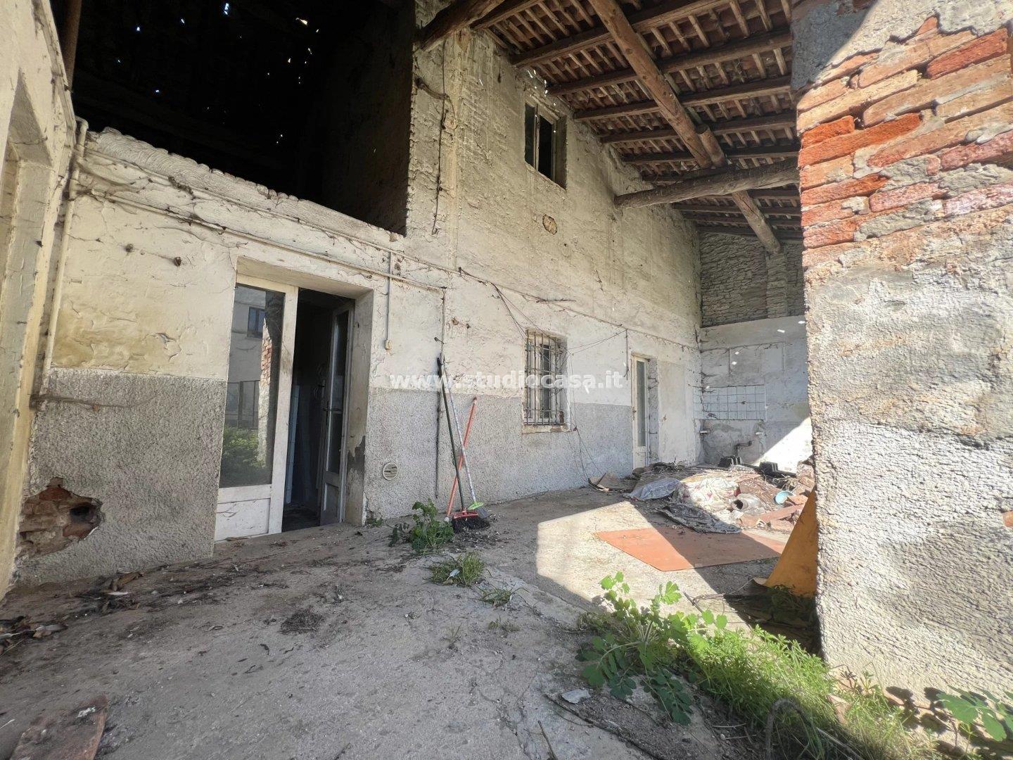 Cascina in vendita a Ricengo