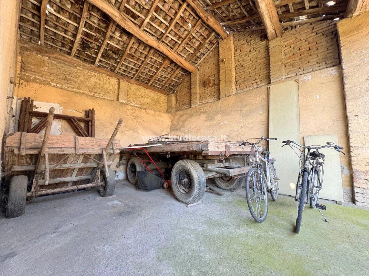 Cascina in vendita a Cremosano