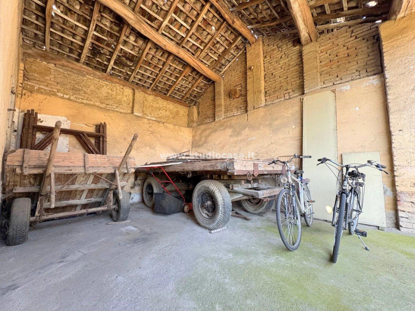 Cascina in vendita a Cremosano