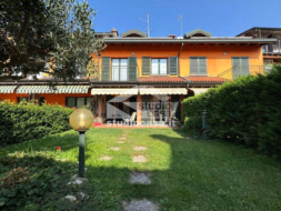 Villa a schiera in vendita a Mozzanica