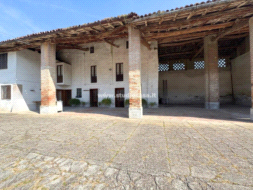 Cascina in vendita a Cremosano