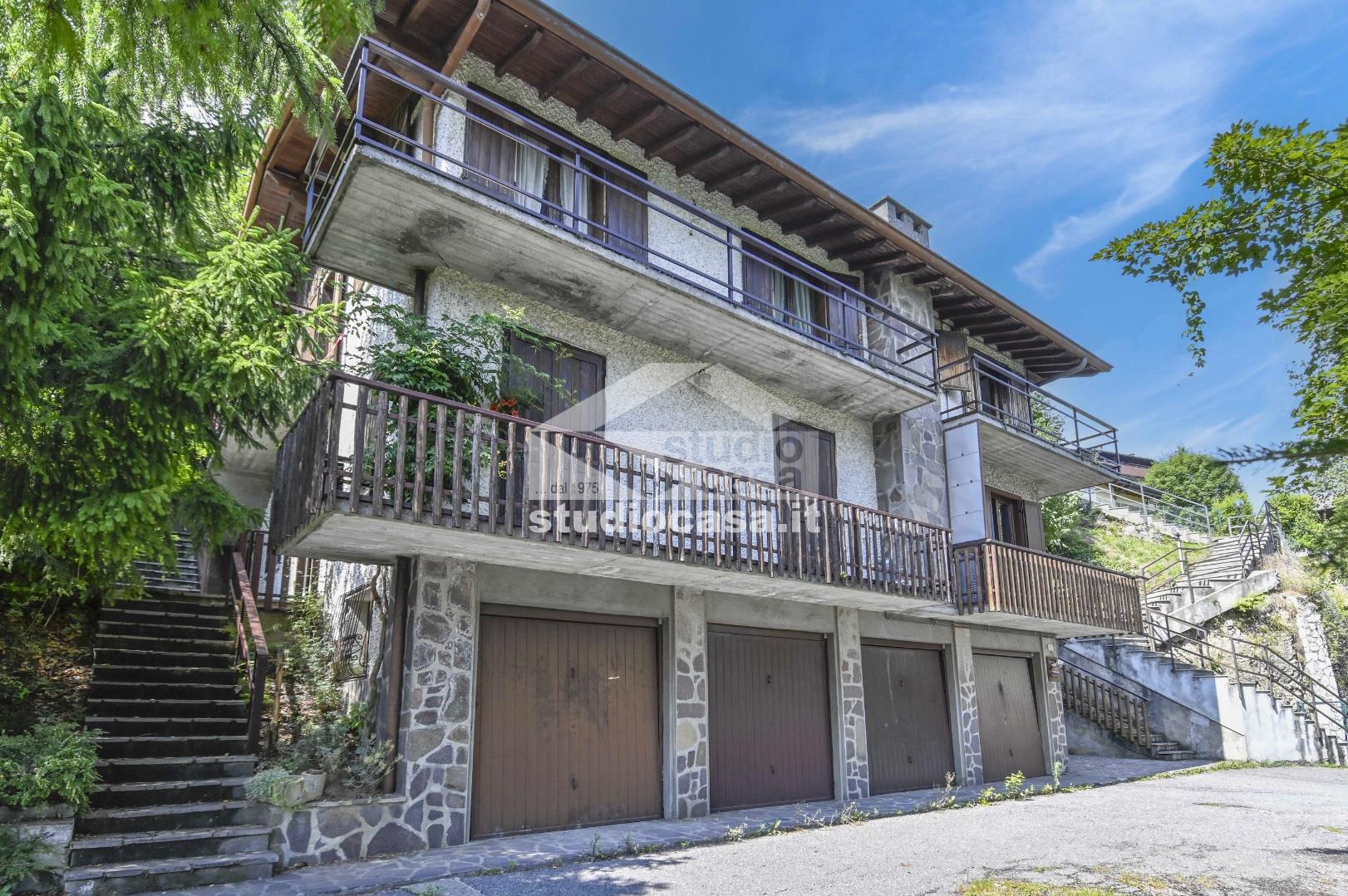 Appartamento in vendita a Selvino