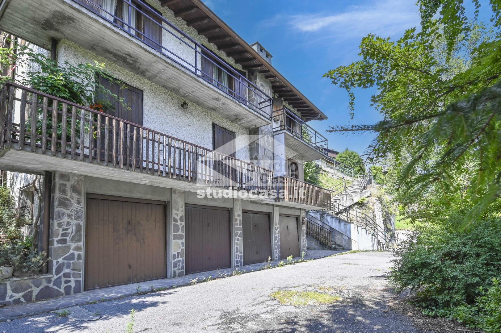 Appartamento in vendita a Selvino