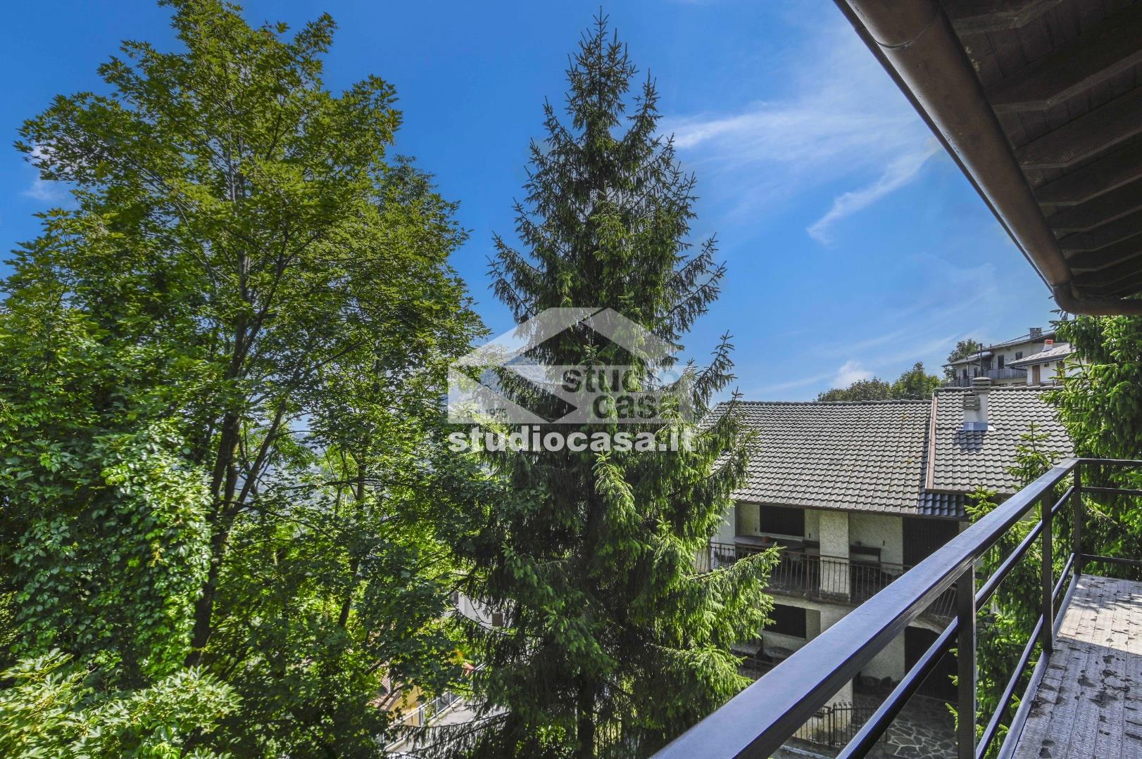 Appartamento in vendita a Selvino