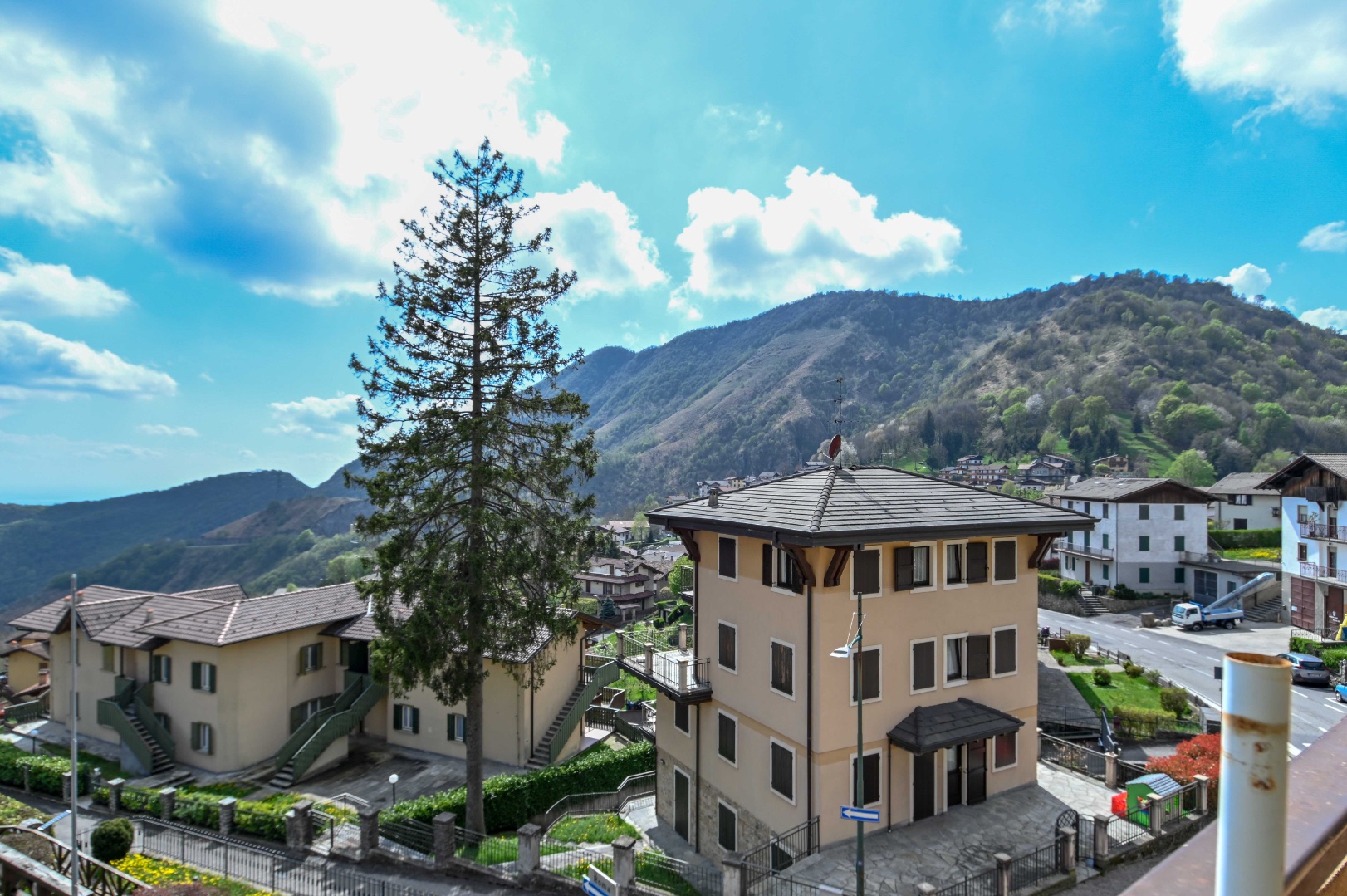 Appartamento in vendita a Selvino