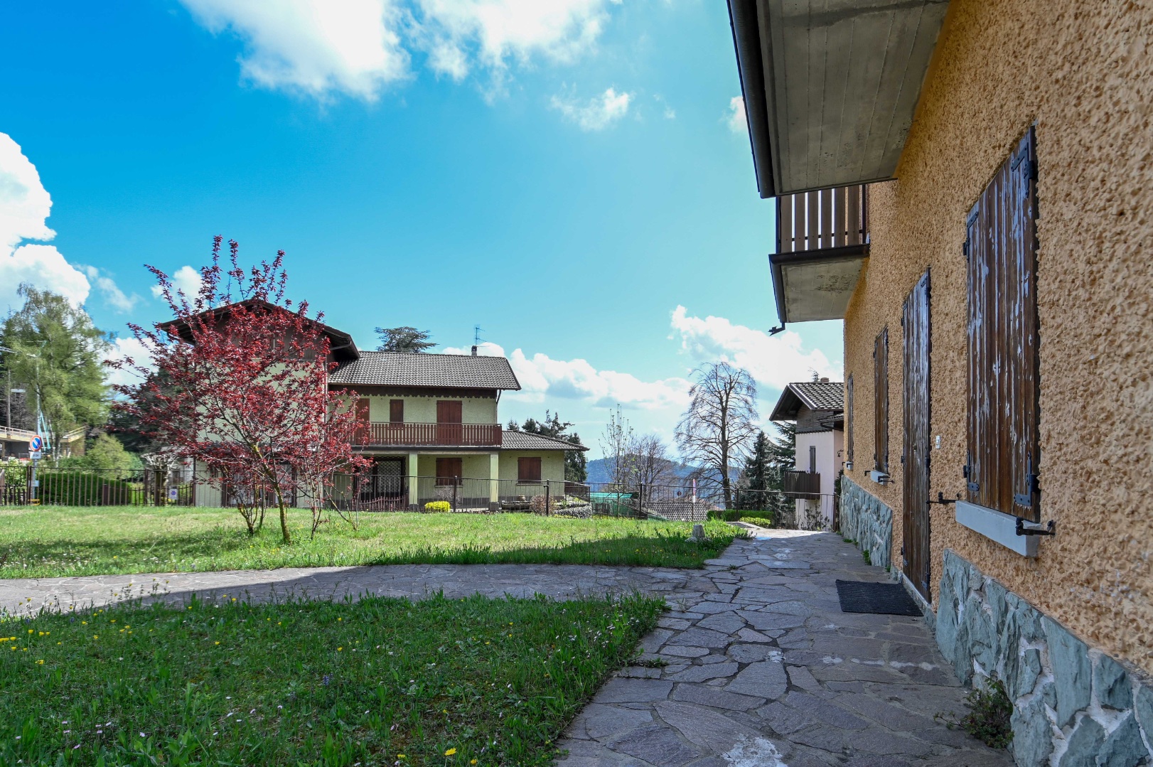 Appartamento in vendita a Selvino