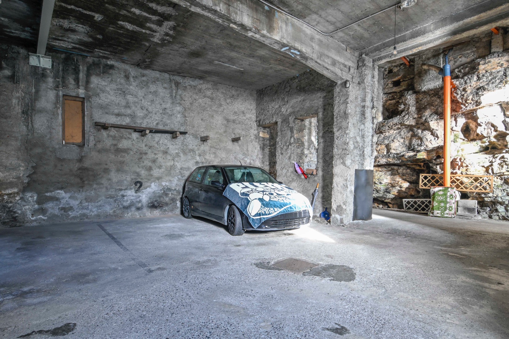 Magazzino in vendita a Gazzaniga