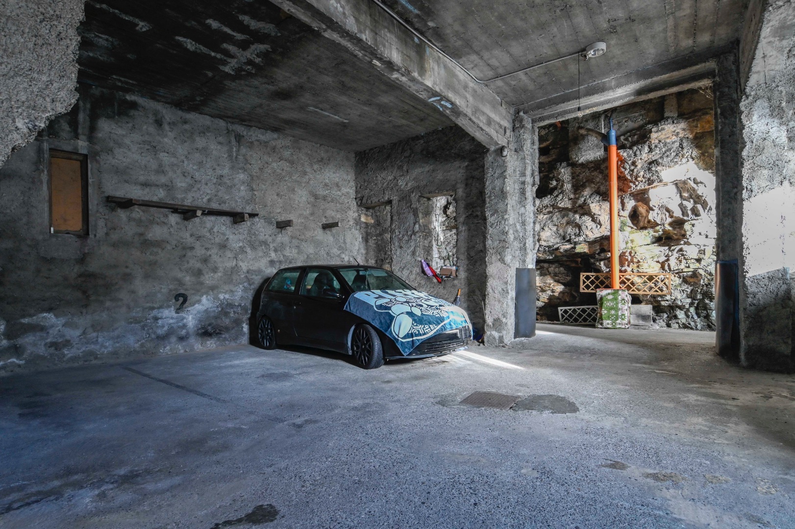 Magazzino in vendita a Gazzaniga