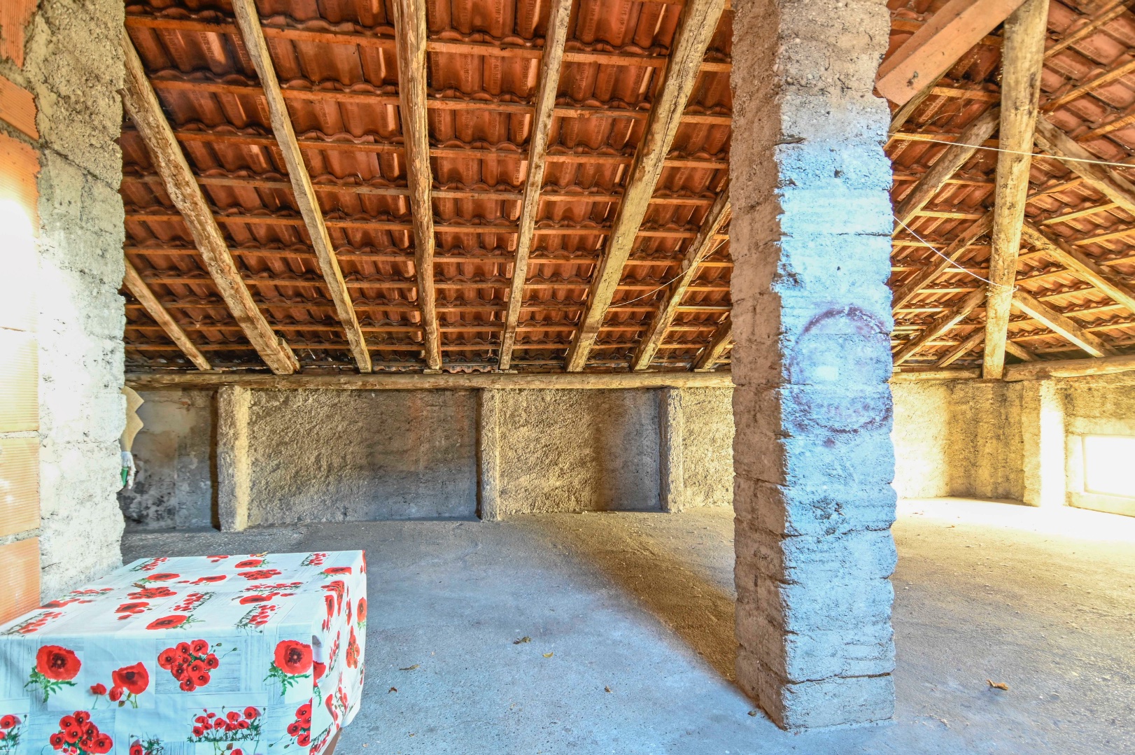 Magazzino in vendita a Gazzaniga