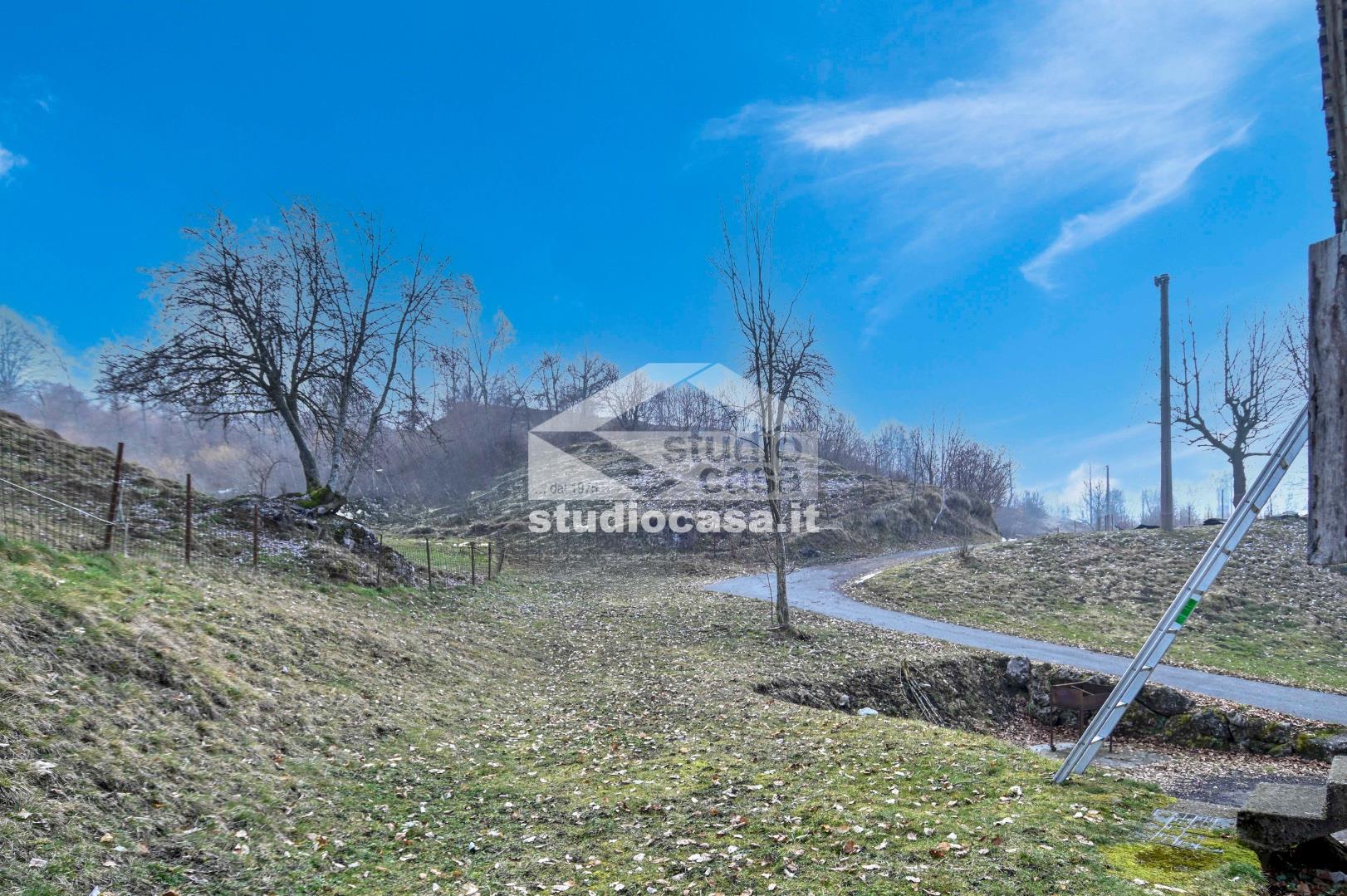 Cascina in vendita a Selvino