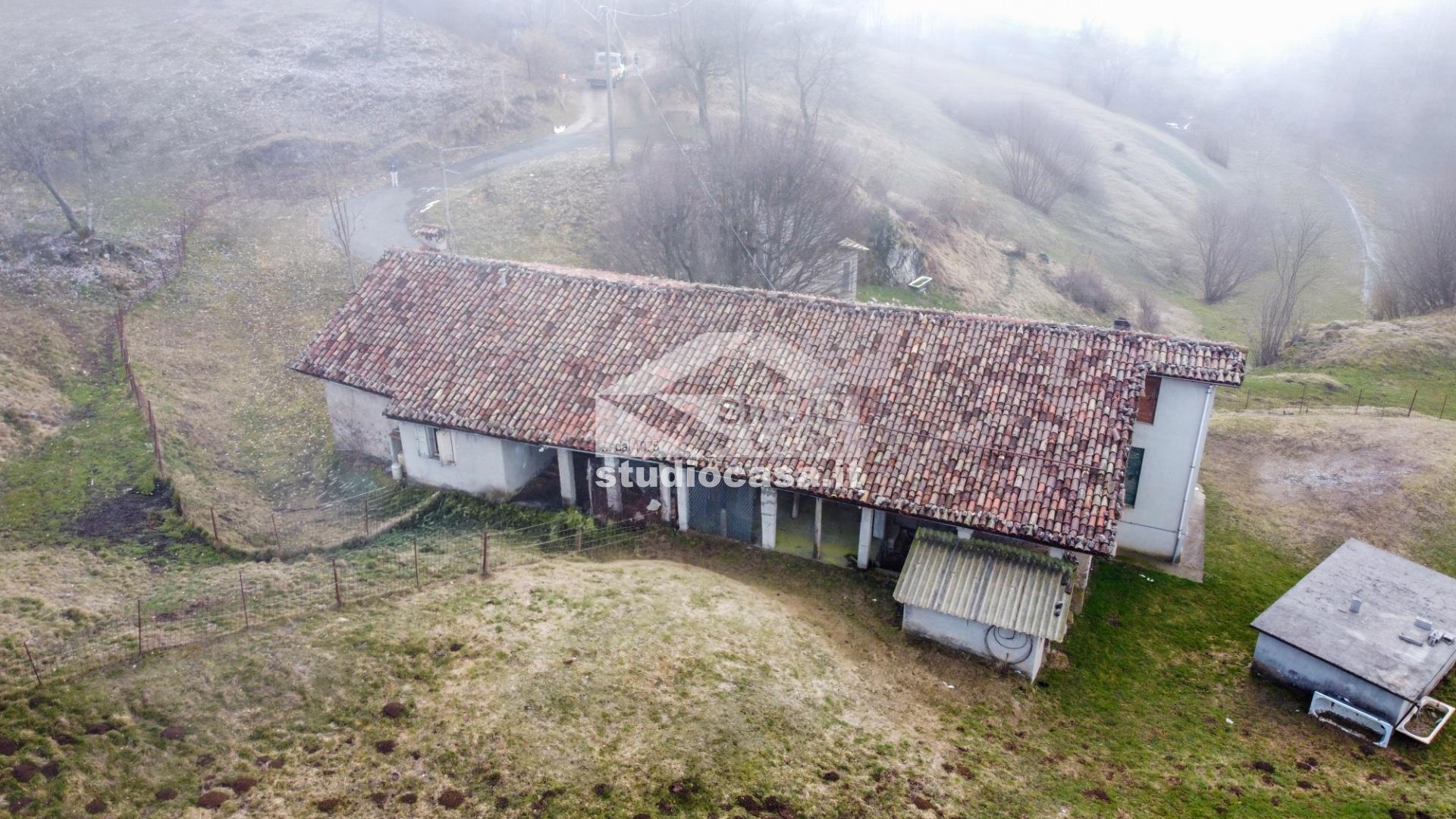 Cascina in vendita a Selvino