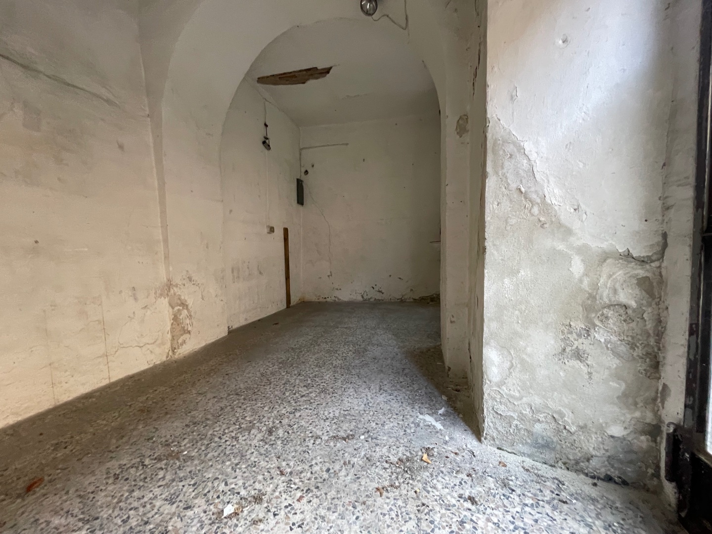 Magazzino in vendita a Gazzaniga