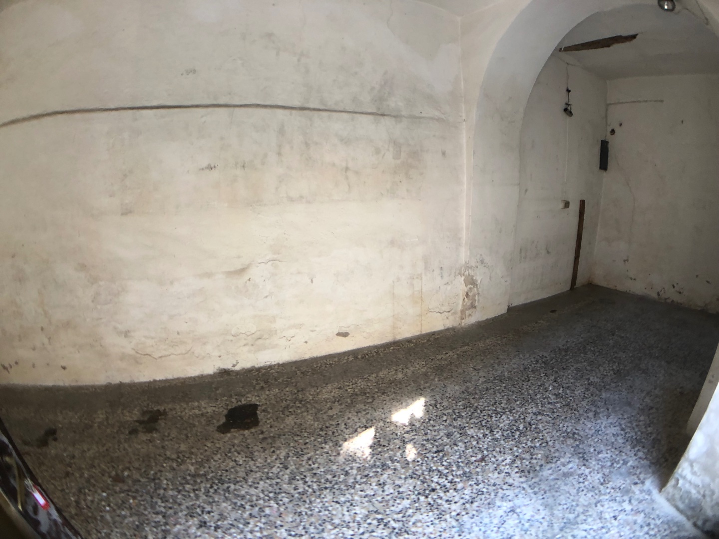 Magazzino in vendita a Gazzaniga