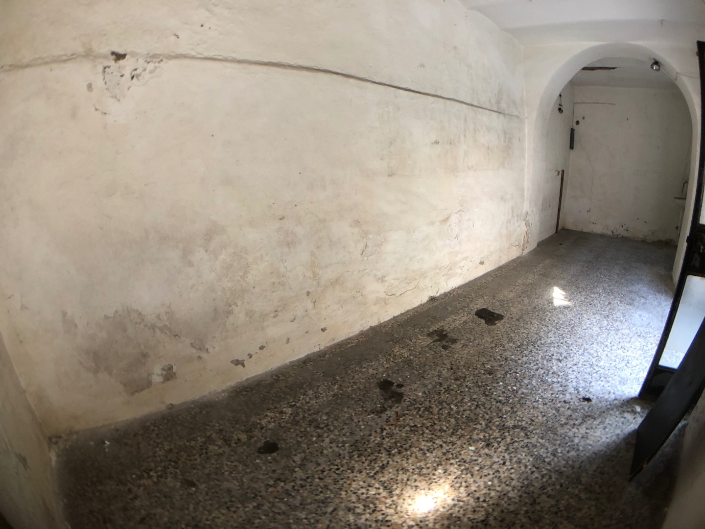 Magazzino in vendita a Gazzaniga