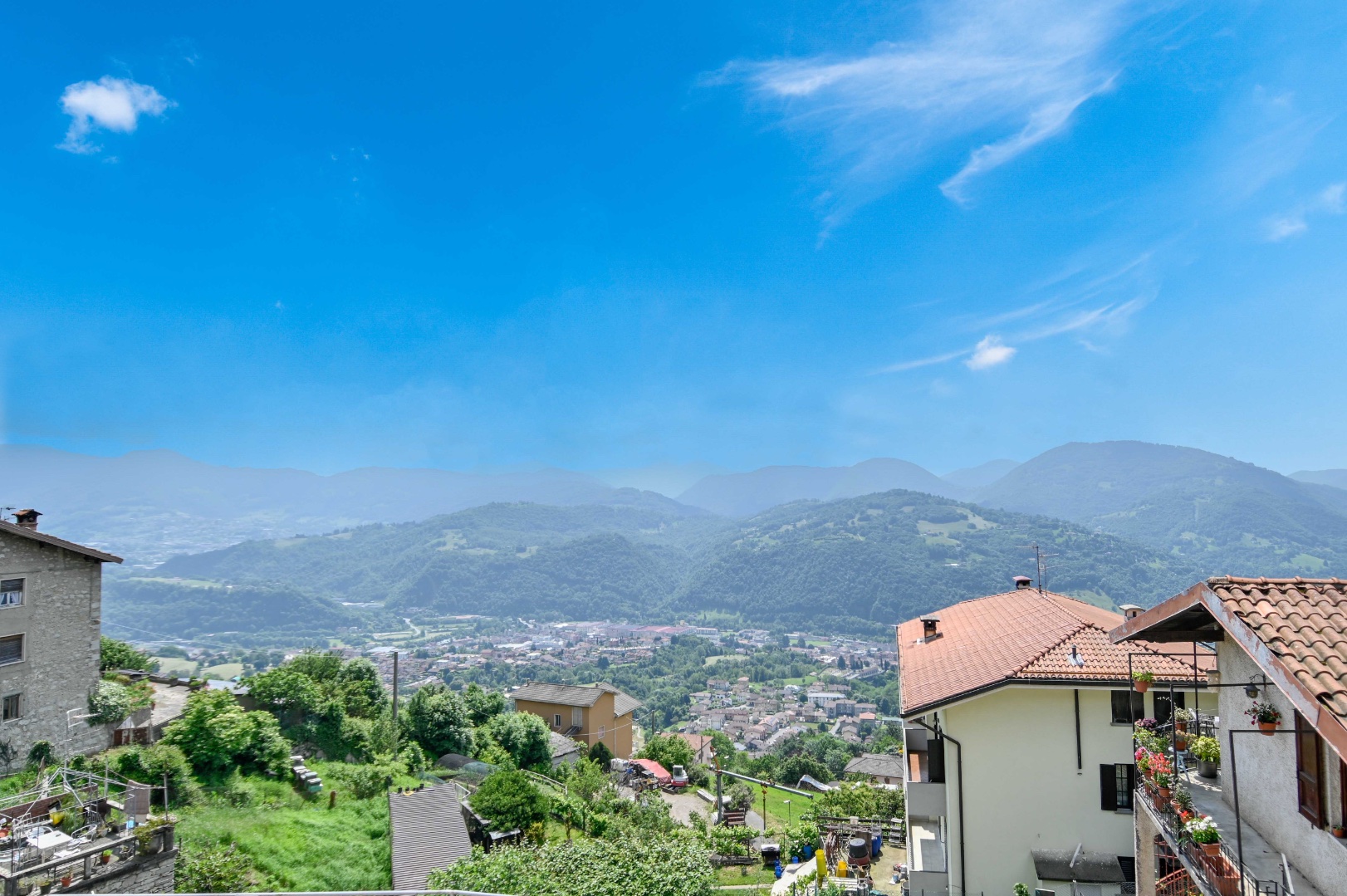 Casa Unifamiliare in vendita a Gazzaniga