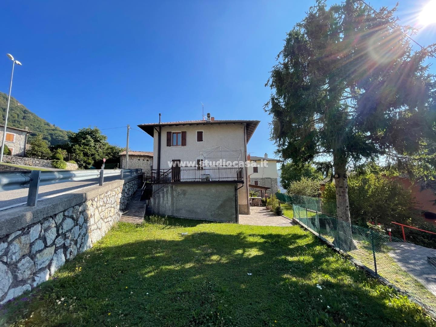 Appartamento in vendita a Aviatico