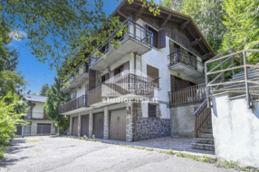 Appartamento in vendita a Selvino