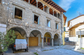 Appartamento in vendita a Vertova