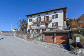 Villa Unifamiliare in vendita a Aviatico