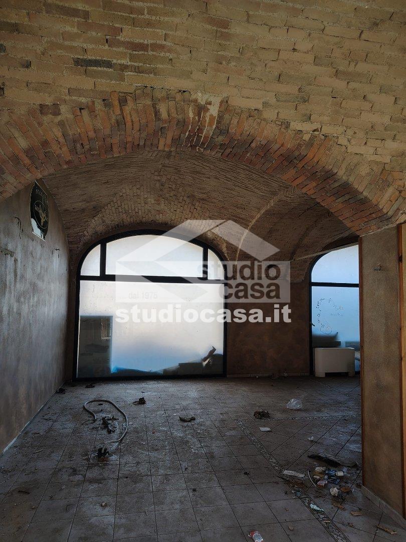 Negozio in vendita a Truccazzano