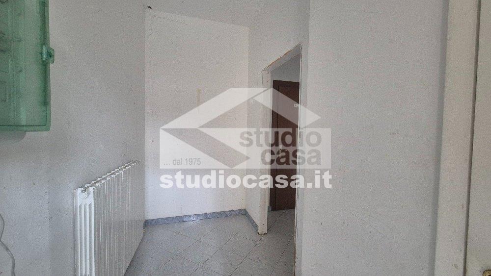 Negozio in vendita a Melzo