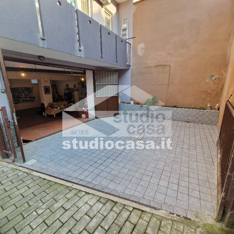 Laboratorio in vendita a Melzo