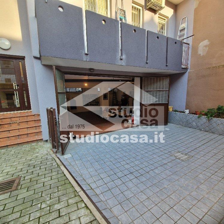 Laboratorio in vendita a Melzo