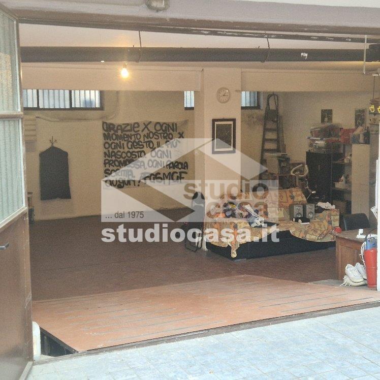 Laboratorio in vendita a Melzo