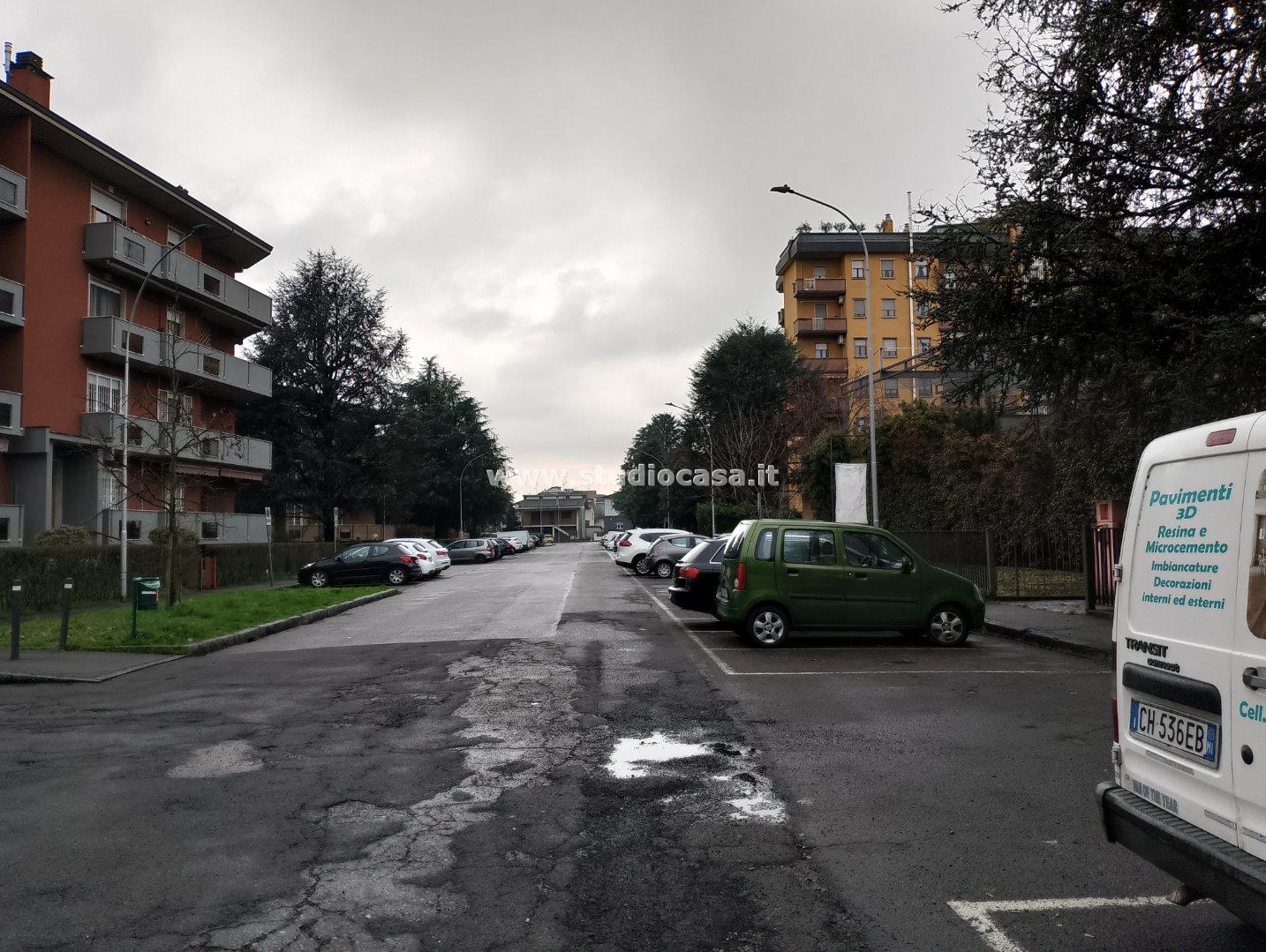 Box / Autorimessa in vendita a Melzo