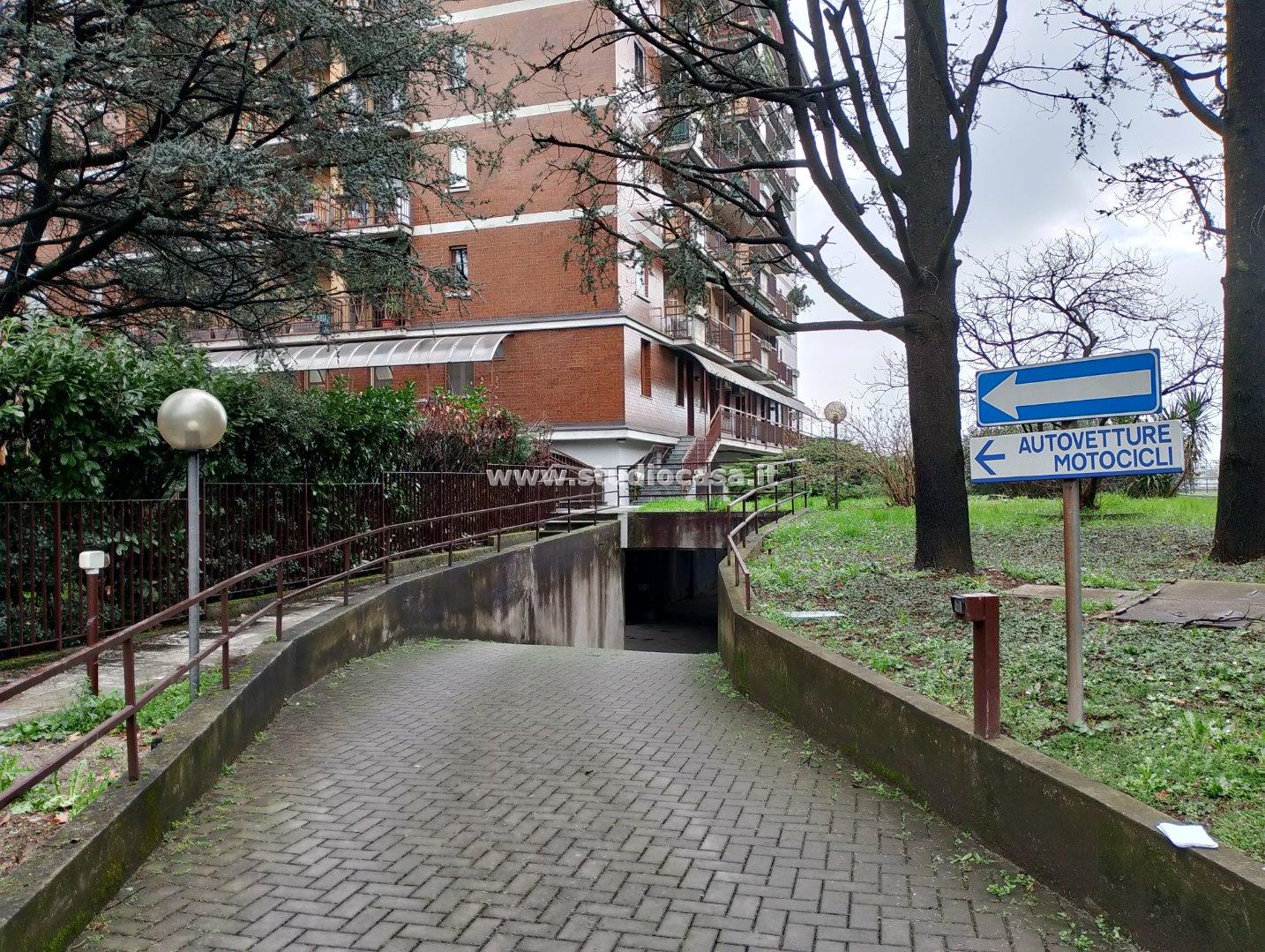 Box / Autorimessa in vendita a Melzo