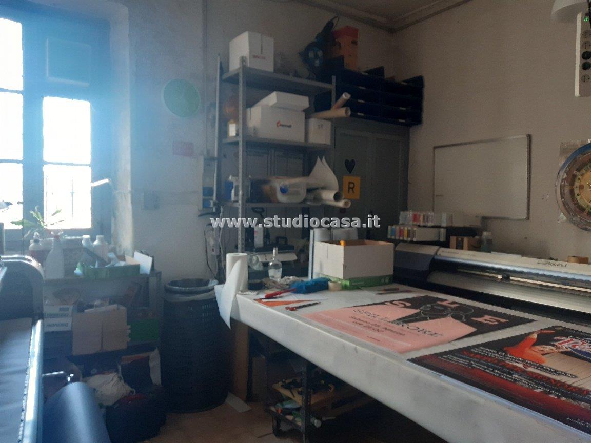 Negozio in vendita a Pioltello