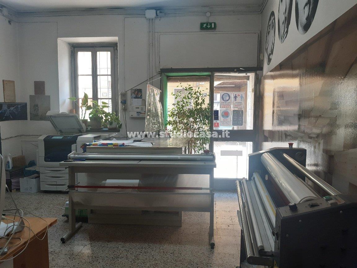 Negozio in vendita a Pioltello