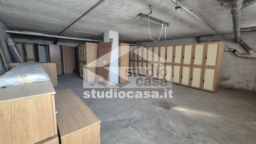 Magazzino in vendita a Inzago